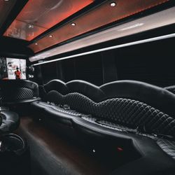 Chicago Chauffeurs Limousine