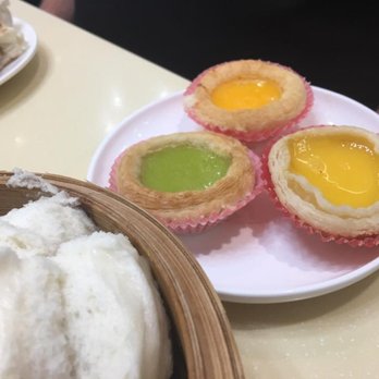 MingHin Cuisine - Even round-eyes get served the egg tarts! - Dim Sum Near Me - Rolling Meadows, Illinois