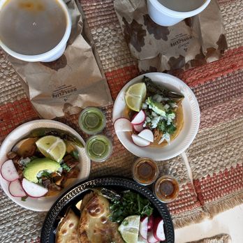 Tacos Juanita's - Taco de chicharrón, carnitas y tacos de birria with hand made tortillas. - Tacos Near Me - Vallejo, California Tacos Juanita's - Taco de chicharrón, carnitas y tacos de birria with hand made tortillas. - Tacos Near Me - Vallejo, California