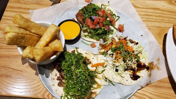 Taqueria Tsunami by null