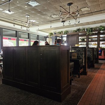 Burtons Grill & Bar - Corner booth view - New American Near Me - Burlington, Massachusetts