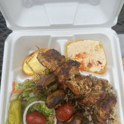 Sam's Deli & Grill - Chicken kabobs