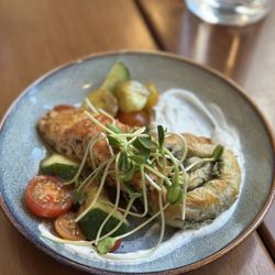 Mount Burgess Dining Room - Salmon fillet