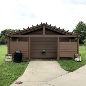Veterans Park - Restrooms - Parks Near Me - Gardner, Kansas