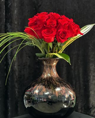 Desert Rose Collection - Desert Rose Collection- our beautiful dark red roses with your choosing of our glass vase of elegant box Desert Rose Collection - Desert Rose Collection- our beautiful dark red roses with your choosing of our glass vase of elegant box