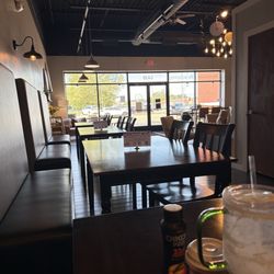 Maggies Be Cafe - Seating