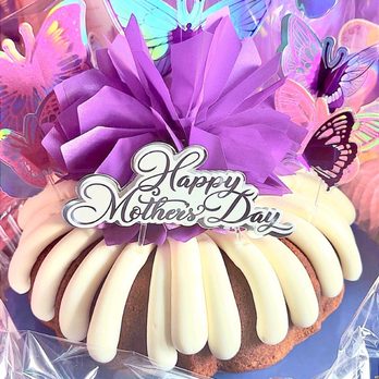 Nothing Bundt Cakes - Big Bundt Cake With Flower - Desserts Near Me - Alamo Heights, Texas