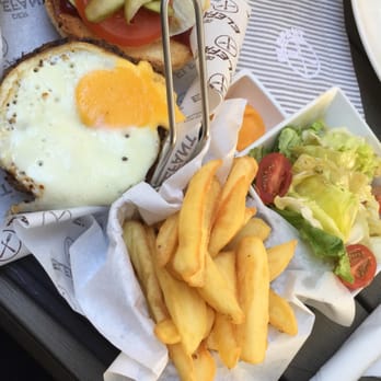 Der Elefant - Classic burger - Seafood Near Me - Warsaw, MZ