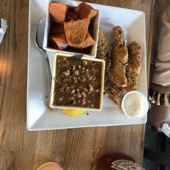 Georgia's Restaurant - Soul Food Near Me - Long Beach, California