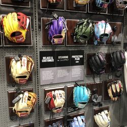 DICK'S Sporting Goods