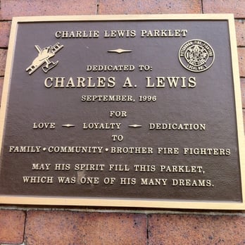 Charles A. Lewis Parklet - Landmarks & Historical Buildings Near Me - Pittsburgh, Pennsylvania