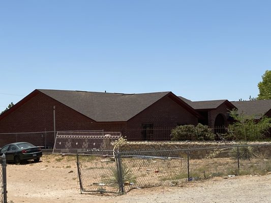 MR Restorations Logo