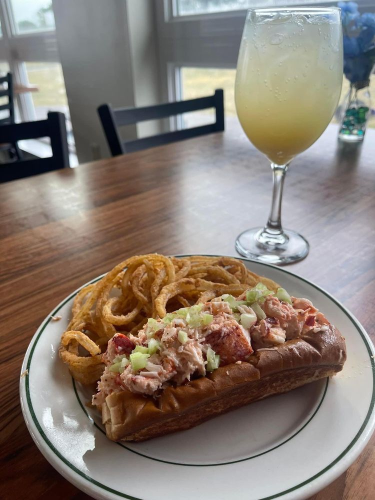 DENNIS HIGHLANDS GOLF COURSE Updated September 2024 17 Photos & 19