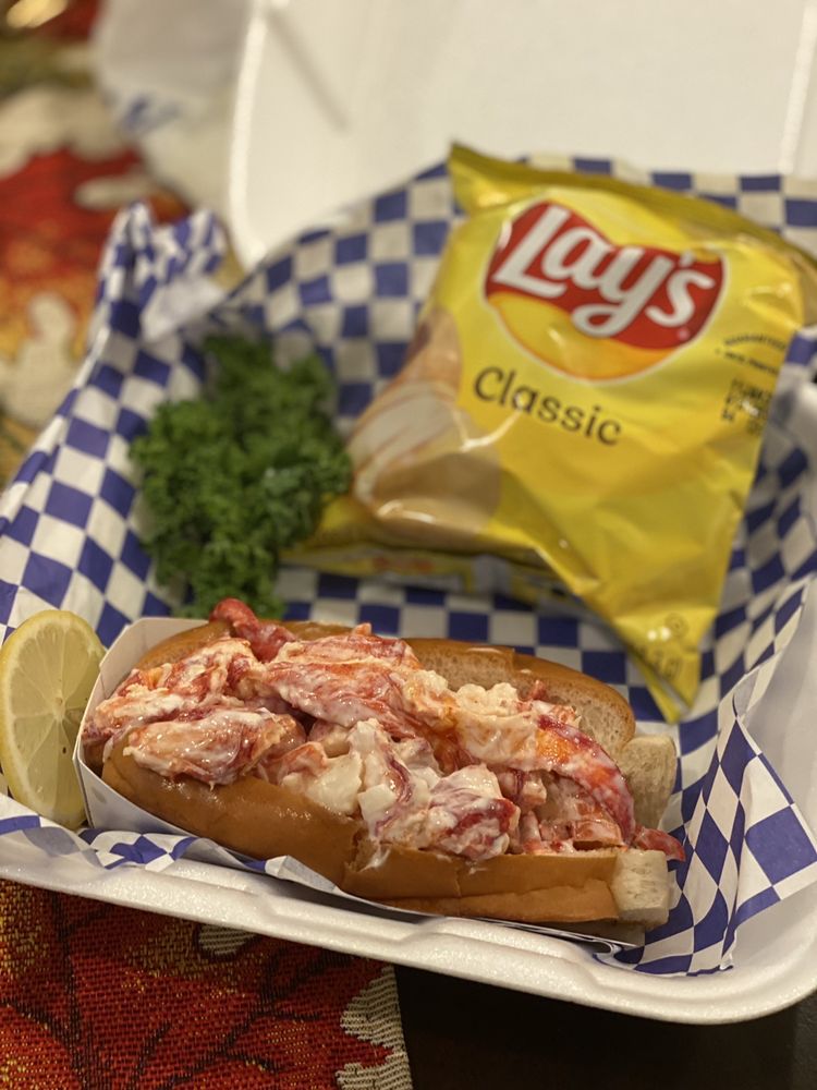 Lakewood Ranch Lobster Pound Seafood Bistro and Fish Market, Bradenton