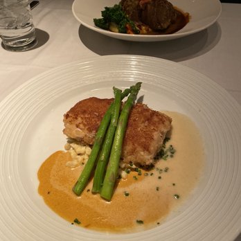 Roy's Waikiki - Macadamia Nut Crusted Mahi Mahi and Slow Honey Mustard Grilled Beef Short Ribs - Hawaiian Near Me - Honolulu, Hawaii Roy's Waikiki - Macadamia Nut Crusted Mahi Mahi and Slow Honey Mustard Grilled Beef Short Ribs - Hawaiian Near Me - Honolulu, Hawaii