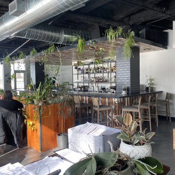 Linear Restaurant - New American Near Me - Grand Rapids, Michigan