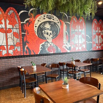 Red Tacos - Interior - Tacos Near Me - Lehi, Utah