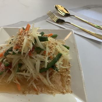 Thai on Hyperion - Papaya Salad - could have been a little sweeter but over all very good. - Thai Near Me - Los Angeles, California