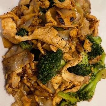 Thai O Cha - Pad See Ew with no carrots. - Thai Near Me - Ocean City, Maryland Thai O Cha - Pad See Ew with no carrots. - Thai Near Me - Ocean City, Maryland