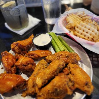Pluckers Wing Bar - Brooks - Chicken Wings Near Me - San Antonio, Texas Pluckers Wing Bar - Brooks - Chicken Wings Near Me - San Antonio, Texas