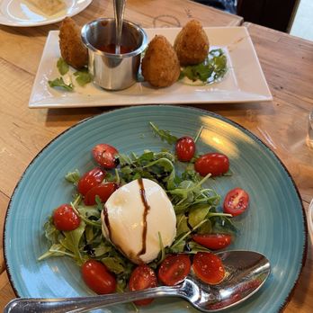Radici - Burrata e pomodorini, Arancini - Italian Near Me - Forest Hills, New York Radici - Burrata e pomodorini, Arancini - Italian Near Me - Forest Hills, New York