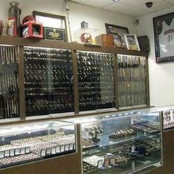 Bakersfield's Best Pawn