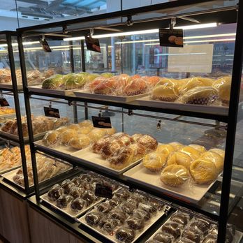 85°C Bakery Cafe-Portland - Bakeries Near Me - Tigard, Oregon