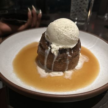 Gordon Ramsay Hell's Kitchen - Toffee Sticky Pudding - Desserts Near Me - Washington, DC, District of Columbia