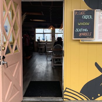 The Hidden Kitchen - Welcoming entrance - Juice Bars & Smoothies Near Me - Cayucos, California The Hidden Kitchen - Welcoming entrance - Juice Bars & Smoothies Near Me - Cayucos, California
