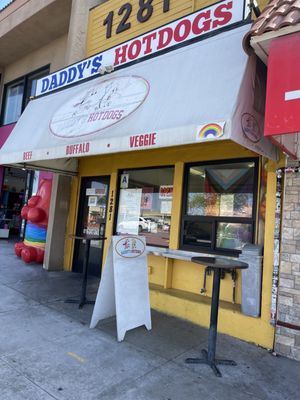 Daddy's Hot Dogs by null