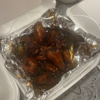 King of Wings - Kickin Bourbon Wings (10-Piece) - Chicken Wings Near Me - Somerville, Tennessee King of Wings - Kickin Bourbon Wings (10-Piece) - Chicken Wings Near Me - Somerville, Tennessee