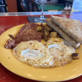 The Friendly Toast - Breakfast & Brunch Near Me - Bedford, New Hampshire The Friendly Toast - Breakfast & Brunch Near Me - Bedford, New Hampshire