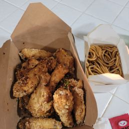 Salted Pepper Chicken Wings