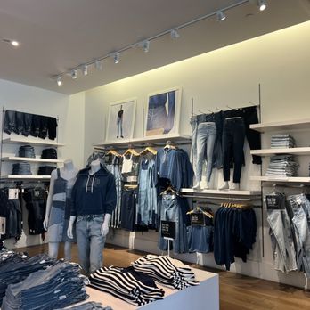 Gap - Men's Clothing Near Me - Albuquerque, New Mexico