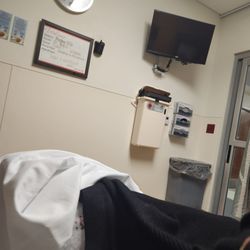WakeMed Garner Healthplex - After 6hrs of WAITING in ED of Wake Med Garner.. I'm OVER IT