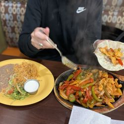 Rosie's Kitchen - Chicken Fajitas Combo