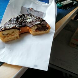 Donut Dreams - Triple Choc Donut, leider nicht durchgängig gefüllt