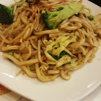 Golden House - Vegetable low mein mmmm - Chinese Near Me - Tucson, Arizona Golden House - Vegetable low mein mmmm - Chinese Near Me - Tucson, Arizona