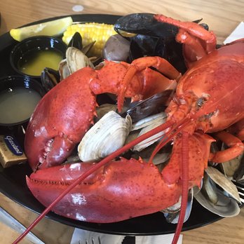 Anthony's Seafood - Mmmm 2lb lobster and clams - Seafood Near Me - Middletown, Rhode Island