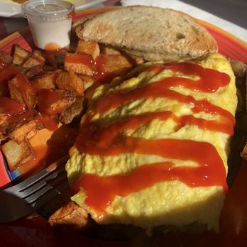 Papa Pete's - Philly Steak Omelet (after ketchup was applied) - Diners Near Me - Bennington, Vermont