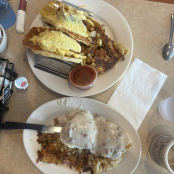 Metro 7 Diner - Breakfast taco and biscuits and gravy - Diners Near Me - Latham, New York Metro 7 Diner - Breakfast taco and biscuits and gravy - Diners Near Me - Latham, New York