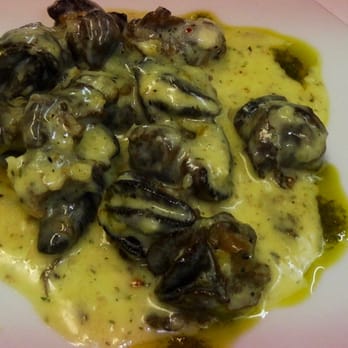 Méridional - Escargots with white wine sauce - Mediterranean Near Me - Brossard, Quebec Méridional - Escargots with white wine sauce - Mediterranean Near Me - Brossard, Quebec