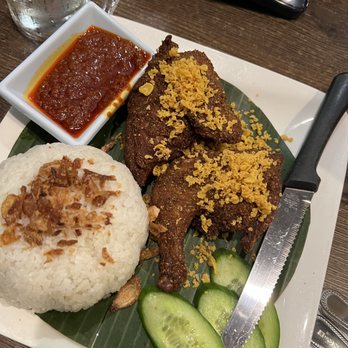 Singkawang Cafe - Ayam goreng - Indonesian Near Me - El Monte, California