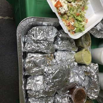 Tacos Si Senor - 40 tacos and 2 veggie sopes - Mexican Near Me - Lancaster, California Tacos Si Senor - 40 tacos and 2 veggie sopes - Mexican Near Me - Lancaster, California