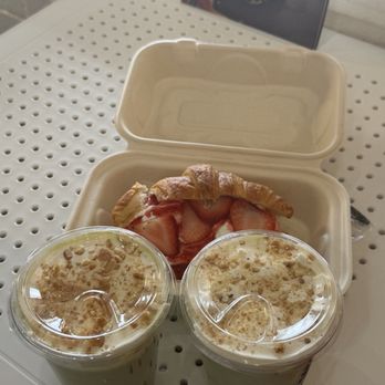 San San Tea House - Banana Matcha Latte and strawberry croissant pastries available - Bubble Tea Near Me - San Leandro, California San San Tea House - Banana Matcha Latte and strawberry croissant pastries available - Bubble Tea Near Me - San Leandro, California