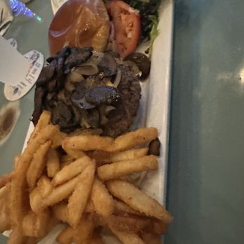 Kaya Island Eats - Beach Burger with caramelized onion, mushrooms, and bacon - Caribbean Near Me - Key West, Florida