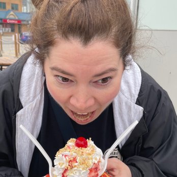 Dairy Cream - Ice Cream & Frozen Yogurt Near Me - Mississauga, Ontario Dairy Cream - Ice Cream & Frozen Yogurt Near Me - Mississauga, Ontario