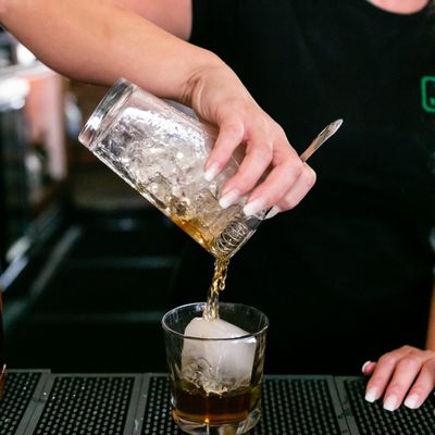 Pub Thirty Two by null