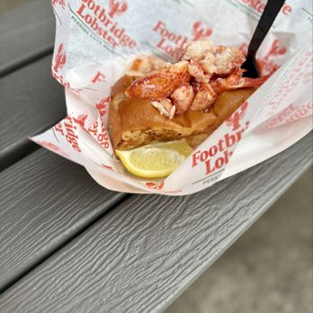 Footbridge Lobster - Lobster roll - Seafood Near Me - Ogunquit, Maine Footbridge Lobster - Lobster roll - Seafood Near Me - Ogunquit, Maine