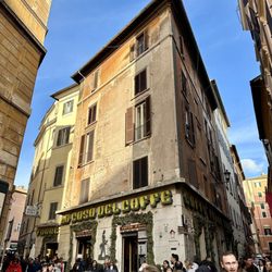 La Casa del Tazza d'Oro - Entrance